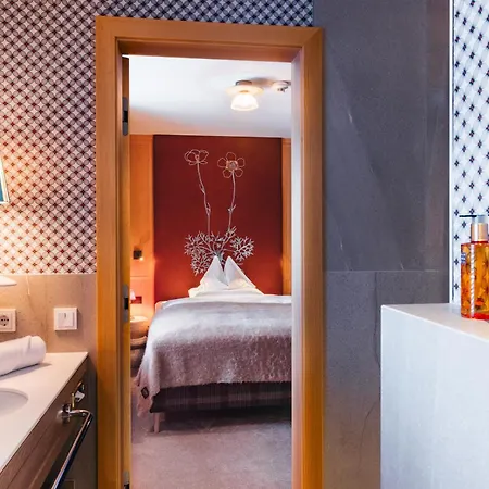 Boutique-hotel Schmelzhof 4*