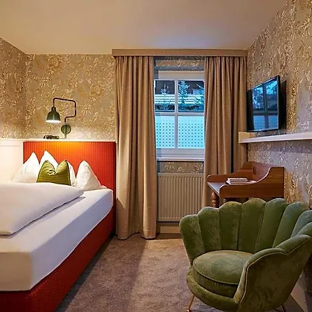 Boutique-hotel Schmelzhof 4*